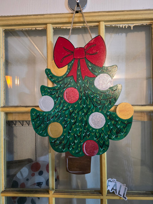 Christmas tree with bow 18" door hanger